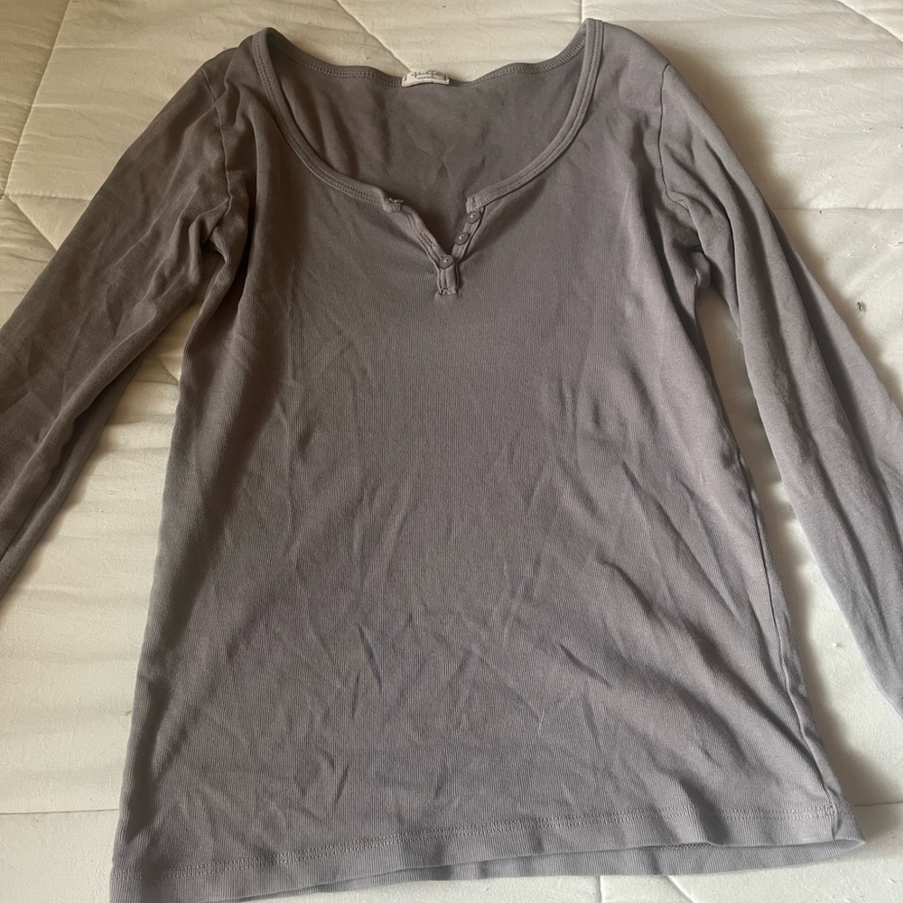 brandy grey long sleeve - Picture 2 of 6
